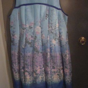TEXTURED FLOWER DRESS